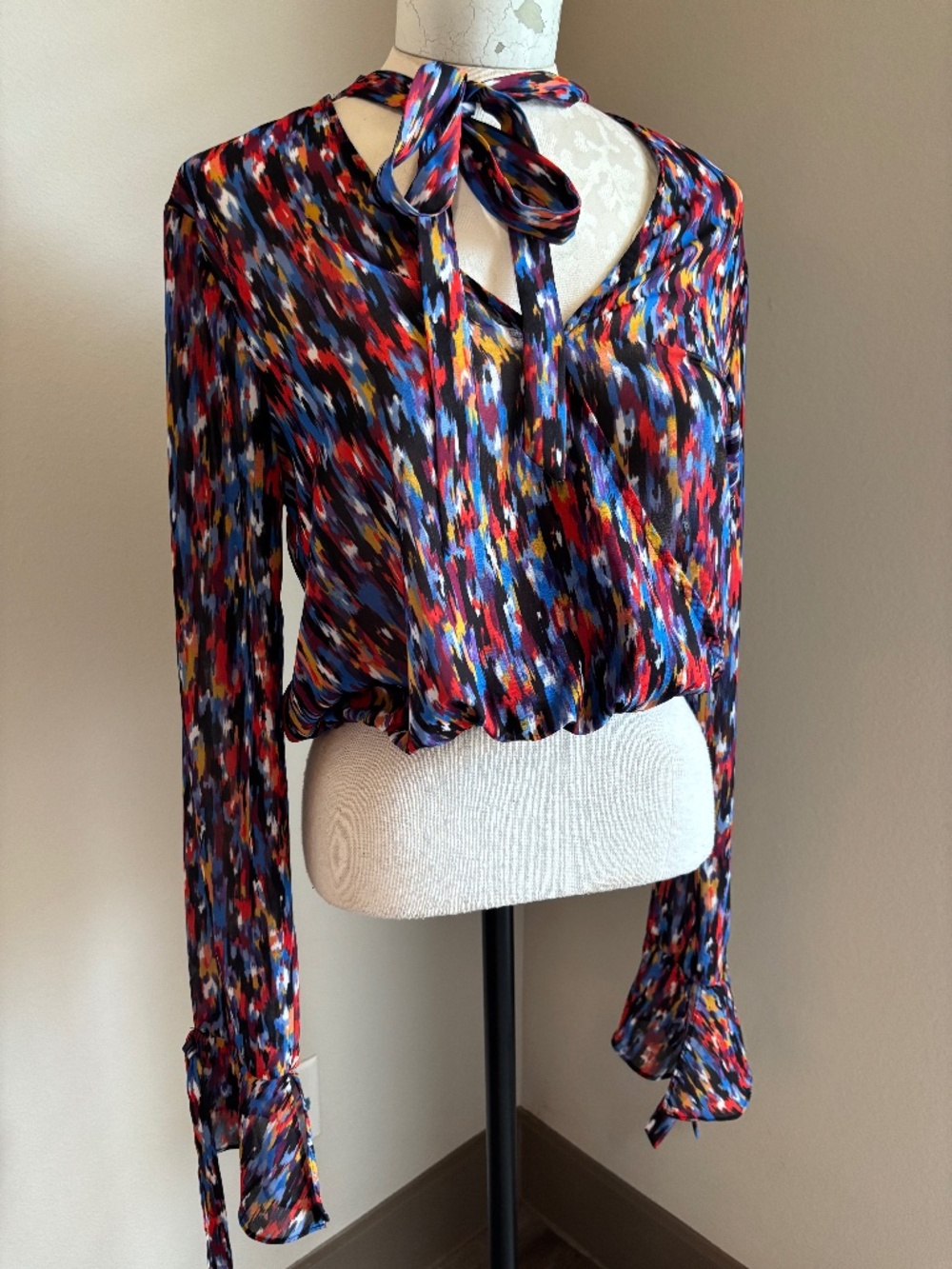Groovy colorful long sleeve blouse